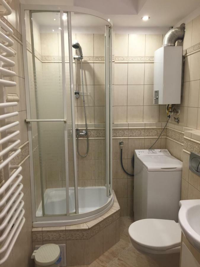 Apartment Oswiecim Klimatyzowany Ngoại thất bức ảnh