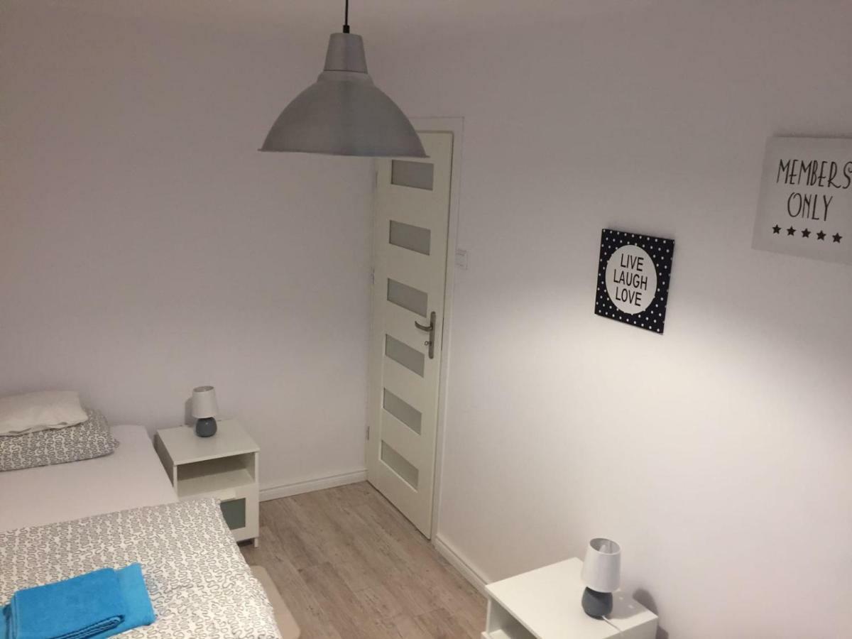 Apartment Oswiecim Klimatyzowany Ngoại thất bức ảnh
