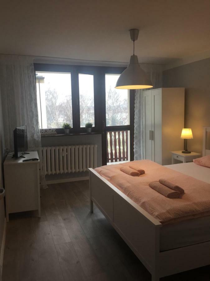 Apartment Oswiecim Klimatyzowany Ngoại thất bức ảnh