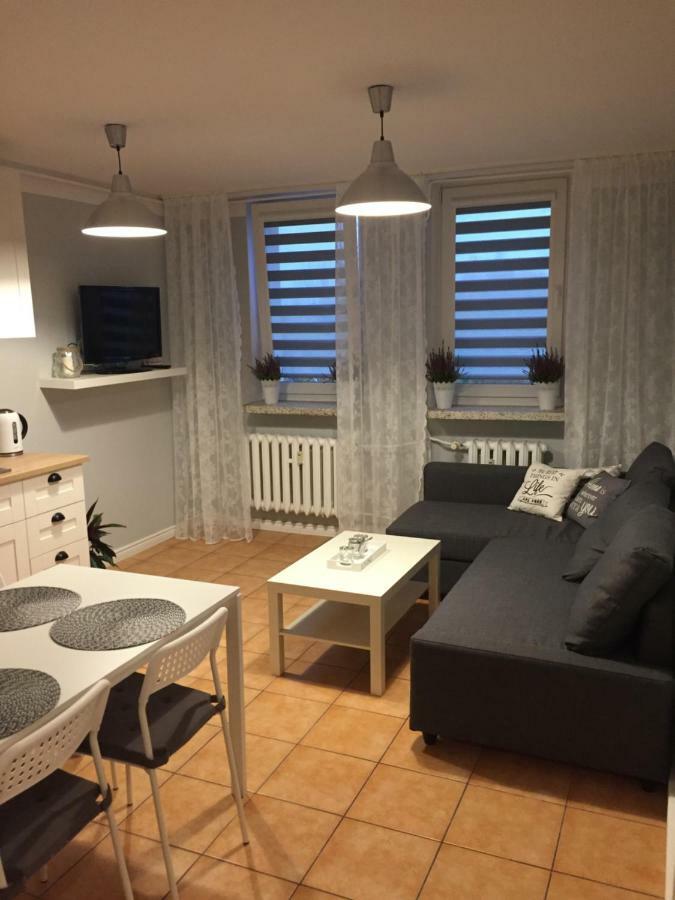 Apartment Oswiecim Klimatyzowany Ngoại thất bức ảnh