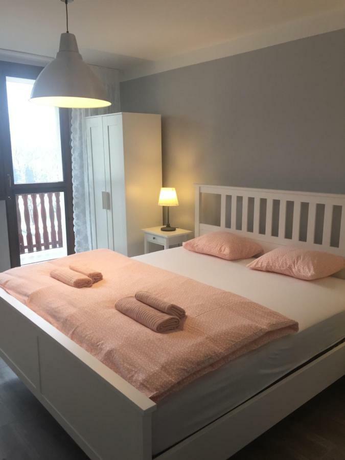 Apartment Oswiecim Klimatyzowany Ngoại thất bức ảnh